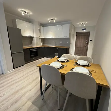Lux Apartment, Free Parking Апартамент